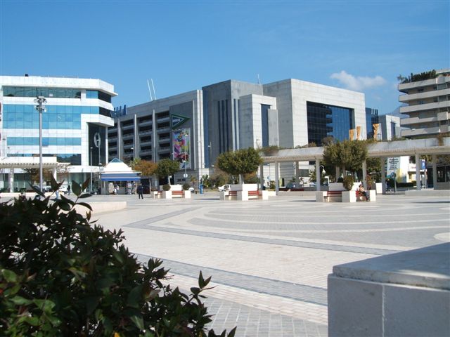puerto_banus_square_marina puerto_banus_square_marina