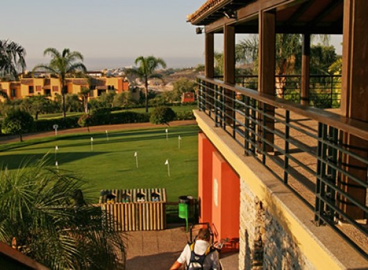 Los Robles de Los Arqueros is located in one of the best golf course areas in Spain being directly situated on the reputed Los Arqueros Golf Club. Los Robles de Los Arqueros is located in one of the best golf course areas in Spain being directly situated on the reputed Los Arqueros Golf Club.