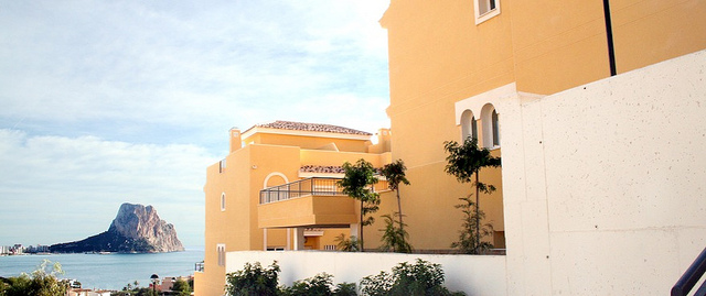 Montesol - Calpe (Costa Blanca) Spain HOUSES FOR SALE IN CALPE, ALICANTE. MONTESOL TAYLOR WIMPEY’S RESIDENTIAL Taylor Wimpey’s residential complex, Montesol can be found at Maryvilla, the best location of Calpe, combining astonishing sea views with the tranquillity of this peaceful area. The properties for sale at Montesol are ample 3 bedroom townhouses with two bathrooms, cloakroom, garden, roof sun terrace and private parking. The properties have been built with the Taylor Wimpey top quality standards and designed to satisfy all our customers’ needs.We deliver them with installation of air conditioning with heat pump and hydro massage baths. Some of the units also have basements. The Montesol Taylor Wimpey's residential complex has a communal area with beautiful gardens and swimming pools. Buying a property in Montesol, Calpe is a magnificent opportunity to invest in a porperty in Spain, in one of the most demanded and beautiful areas of Costa Blanca, at a really excellent price. MONTESOL AND CALPE SPORT ACTIVITIES The Costa Blanca coast has a wide offer of golf courses and some are near Montesol such as the Club the Golf Ifach (Moraira), Club de Golf Don Cayo (Altea) and Javea Golf Club. Sailing and practicing all sorts of water sports is easy in these long and warm beaches and coves of Calpe and its marina, the Club Náutico de Calpe. Visiting the small and beautiful villages close to Calpe like Javea or Altea and enjoying their culture and food is also advisable as well as it is a walk to the top of the Peñón de Ifach rock with its excellent views. Montesol - Calpe (Costa Blanca) Spain HOUSES FOR SALE IN CALPE, ALICANTE. MONTESOL TAYLOR WIMPEY’S RESIDENTIAL Taylor Wimpey’s residential complex, Montesol can be found at Maryvilla, the best location of Calpe, combining astonishing sea views with the tranquillity of this peaceful area. The properties for sale at Montesol are ample 3 bedroom townhouses with two bathrooms, cloakroom, garden, roof sun terrace and private parking. The properties have been built with the Taylor Wimpey top quality standards and designed to satisfy all our customers’ needs.We deliver them with installation of air conditioning with heat pump and hydro massage baths. Some of the units also have basements. The Montesol Taylor Wimpey's residential complex has a communal area with beautiful gardens and swimming pools. Buying a property in Montesol, Calpe is a magnificent opportunity to invest in a porperty in Spain, in one of the most demanded and beautiful areas of Costa Blanca, at a really excellent price. MONTESOL AND CALPE SPORT ACTIVITIES The Costa Blanca coast has a wide offer of golf courses and some are near Montesol such as the Club the Golf Ifach (Moraira), Club de Golf Don Cayo (Altea) and Javea Golf Club. Sailing and practicing all sorts of water sports is easy in these long and warm beaches and coves of Calpe and its marina, the Club Náutico de Calpe. Visiting the small and beautiful villages close to Calpe like Javea or Altea and enjoying their culture and food is also advisable as well as it is a walk to the top of the Peñón de Ifach rock with its excellent views.